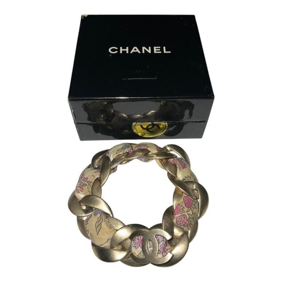 Chanel Coco Mark Amikomi Flower GD 00P Bracelet Box W/Box - Picture 1 of 14